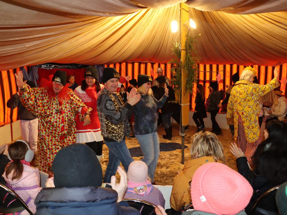 Waldweihnachtszirkus