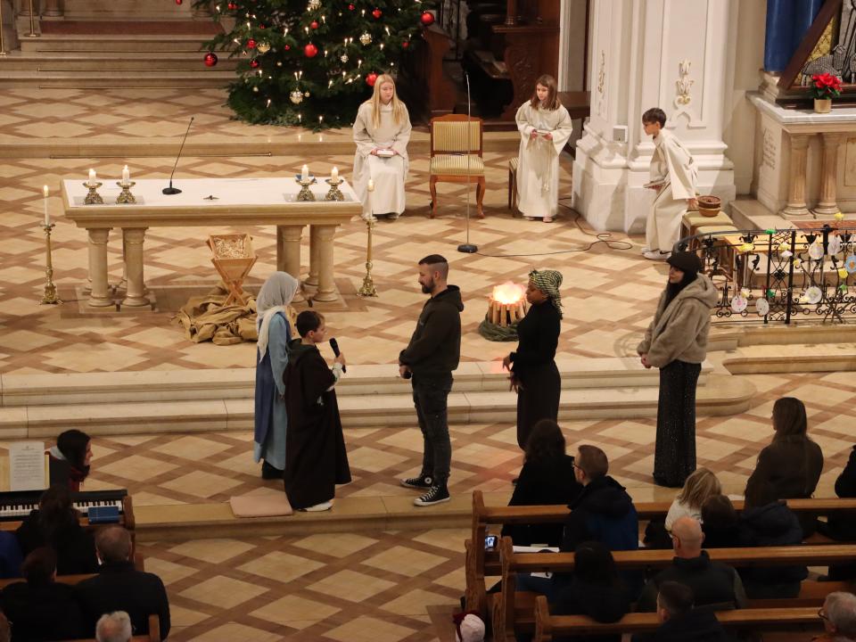 Familiengottesdienst mit Krippenspiel St. Stefan