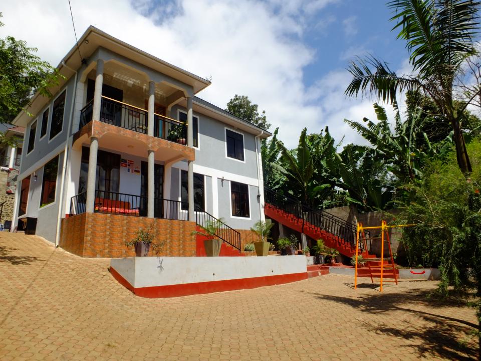 Enjivai Orphanage Tansania 1