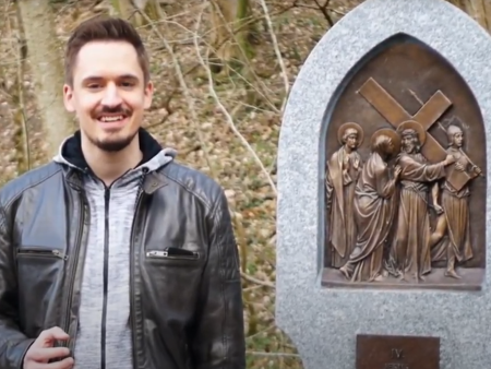 Daniel Schneider geht mit euch den Kreuzweg