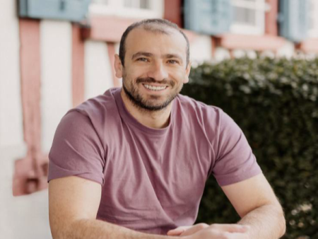 Herzlich willkommen, Leonidas Meinti!